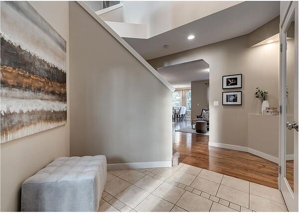 Calgary 3 + Den bedrooms House for rent. Property photo: 750825-3