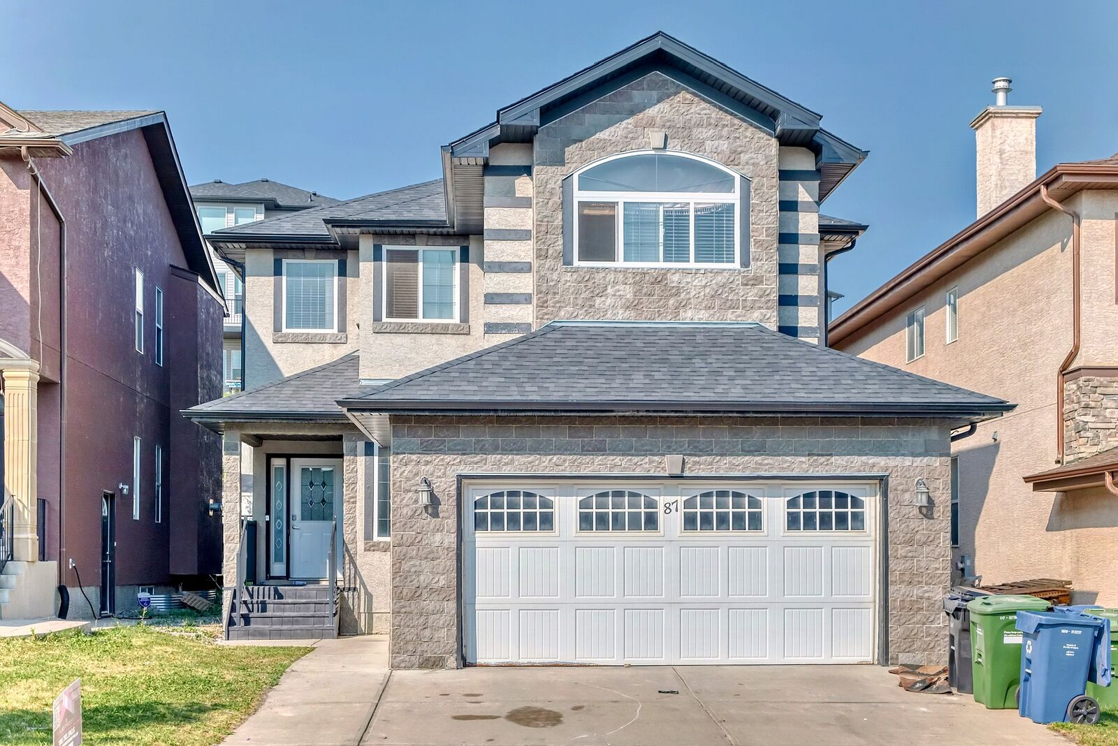 Calgary 5 bedrooms House for rent. Property photo: 750839-1