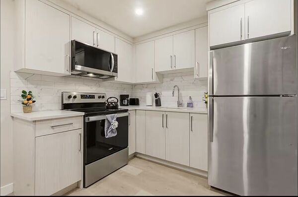 Calgary 1 bedroom Basement for rent. Property photo: 750841-2