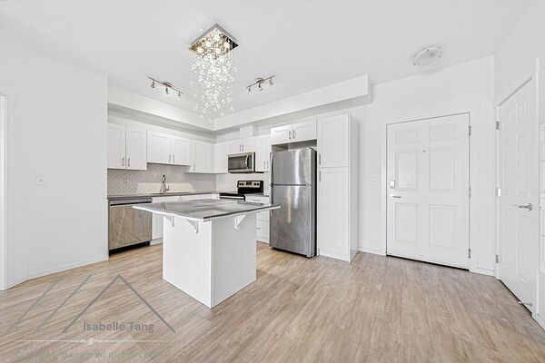 Calgary 2 bedrooms Condo Unit for rent. Property photo: 750842-2