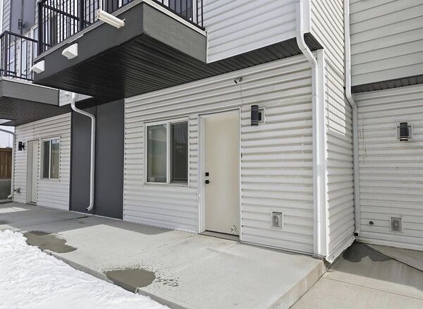Calgary 3 bedrooms Townhouse for rent. Property photo: 750849-3