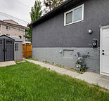Bright 2 Bedroom Lower-Level Unit with Private Entrance in Bowness