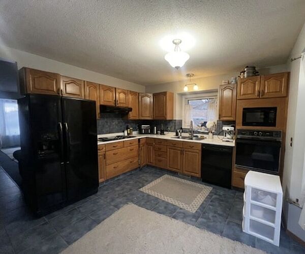 Edmonton 3 bedrooms House for rent. Property photo: 750894-3