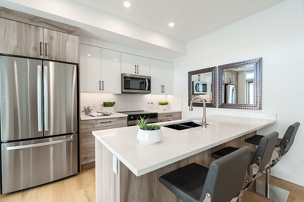 Calgary 2 bedrooms Condo Unit for rent. Property photo: 750902-2