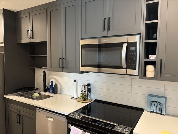 Calgary 1 bedroom Condo Unit for rent. Property photo: 751026-2