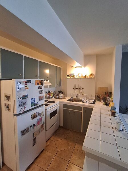 Calgary 1 bedroom Condo Unit for rent. Property photo: 751085-2