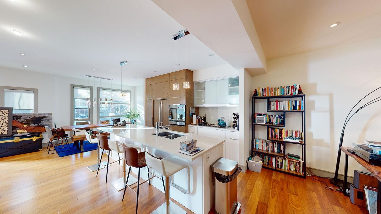 Calgary 2 bedrooms Townhouse for rent. Property photo: 751088-1