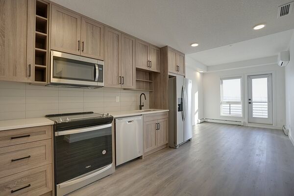 Calgary 1 bedroom Condo Unit for rent. Property photo: 751123-2
