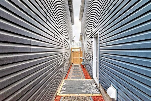 Calgary 2 bedrooms Basement for rent. Property photo: 751127-2