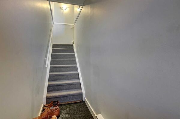 Calgary 2 bedrooms Condo Unit for rent. Property photo: 751221-3