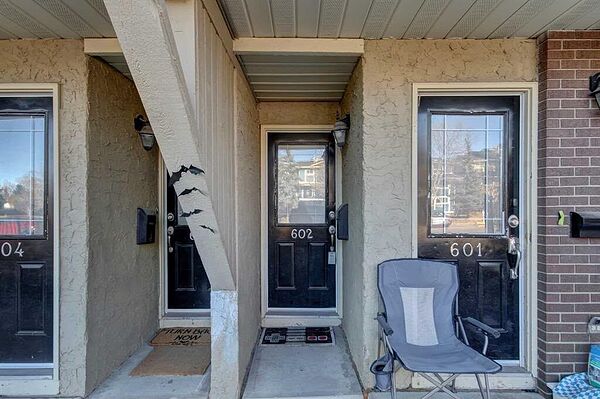 Calgary 2 bedrooms Condo Unit for rent. Property photo: 751221-2