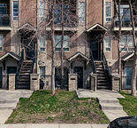 2 Bed/2 Bath Townhome/Condo in the Heart of Marda Loop. Short or Long Term.