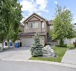 ESTATE LIVING IN EVERGREEN - 4BDRMS - BACKING ONTO A PARK