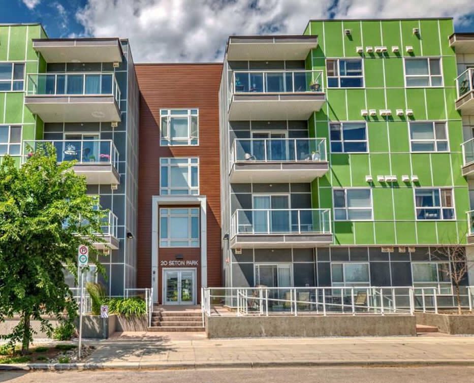 Calgary 2 + Den bedrooms Condo Unit for rent. Property photo: 751339-1