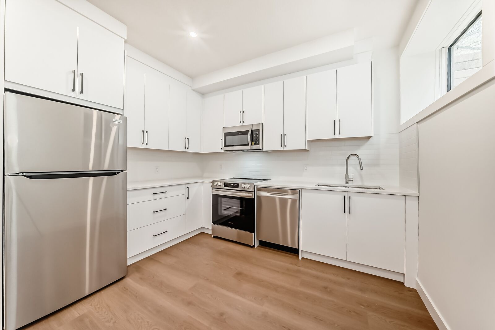 Calgary 1 bedroom Basement for rent. Property photo: 751455-1