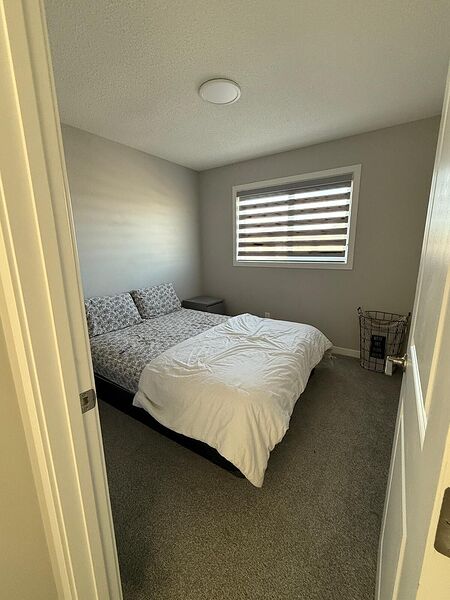 Calgary 3 bedrooms House for rent. Property photo: 751498-2