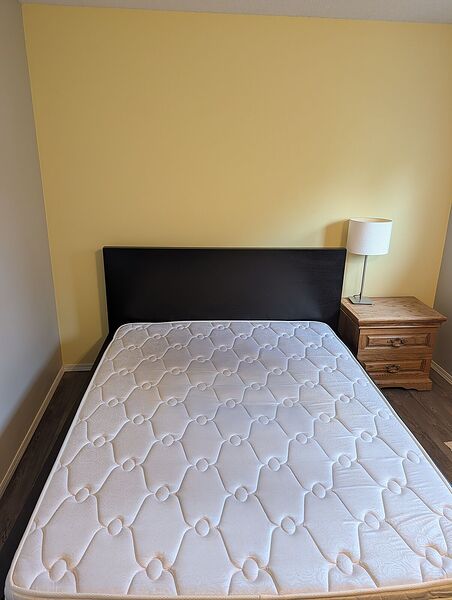 Calgary 1 + Den bedrooms House for rent. Property photo: 751511-2