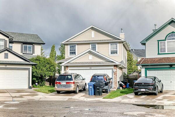 Calgary 3 + Den bedrooms House for rent. Property photo: 751556-3