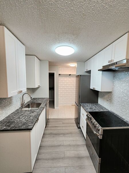 Calgary 1 bedroom Condo Unit for rent. Property photo: 751623-3