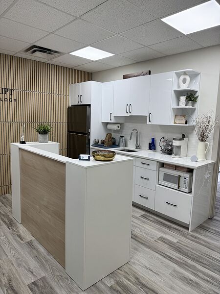 Calgary  bedrooms Office Space for rent. Property photo: 751648-3