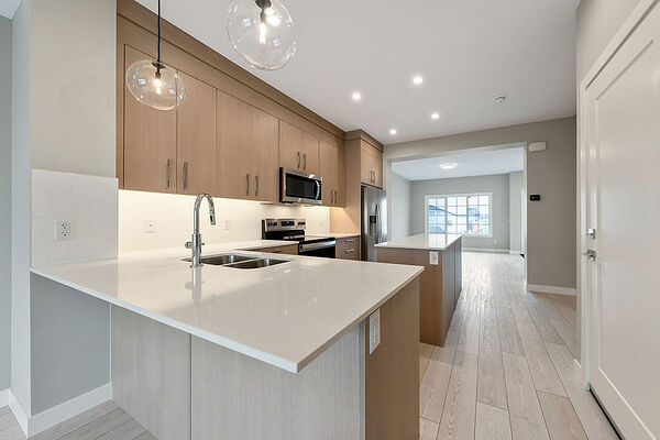 Calgary 3 bedrooms Main Floor for rent. Property photo: 751662-2