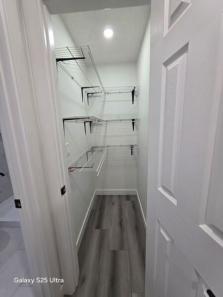 Calgary 1 bedroom Basement for rent. Property photo: 751681-2