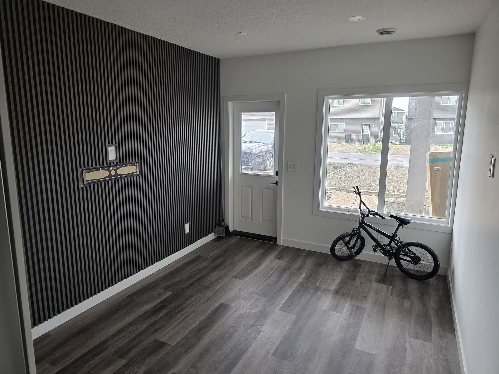 Calgary 2 bedrooms Basement for rent. Property photo: 751685-1