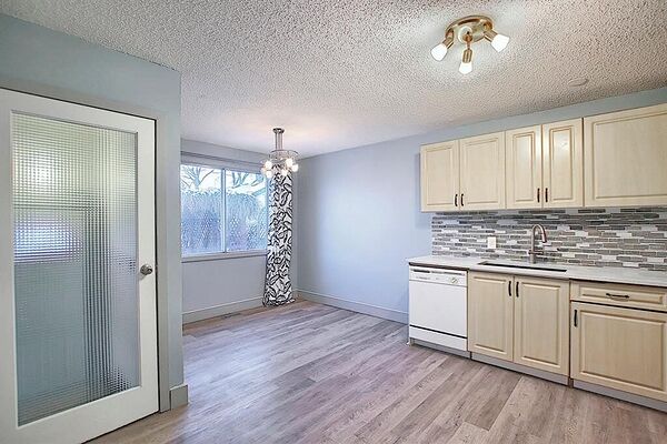Calgary 3 bedrooms Main Floor for rent. Property photo: 751784-3