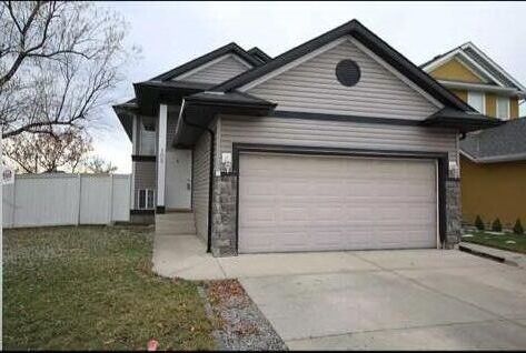 Calgary 3 bedrooms Main Floor for rent. Property photo: 751804-1