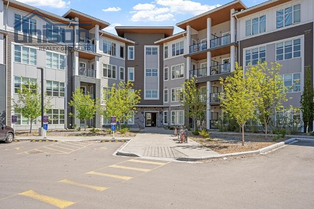 Calgary 2 bedrooms Condo Unit for rent. Property photo: 751868-1