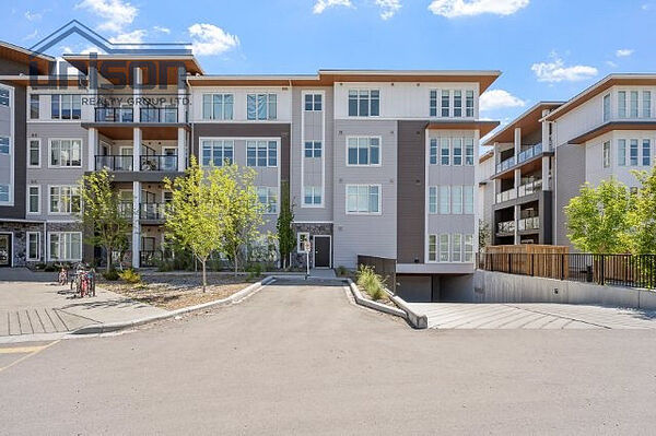 Calgary 2 bedrooms Condo Unit for rent. Property photo: 751868-2