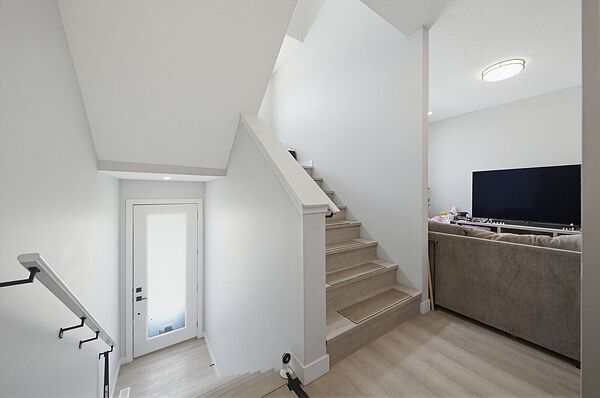 Calgary 2 bedrooms Townhouse for rent. Property photo: 751872-2
