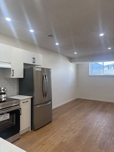Calgary 2 bedrooms Basement for rent. Property photo: 751912-2