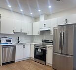 Bright Legal 2 Bed Basement Suite in Belmont SW - Private Entry & Laundry