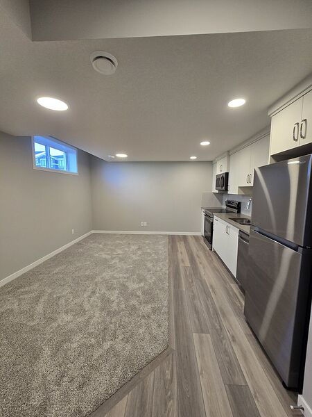 Calgary 2 bedrooms Basement for rent. Property photo: 751924-2