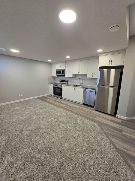Calgary 2 bedrooms Basement for rent. Property photo: 751924-3