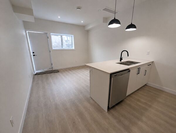 Edmonton 1 bedroom Basement for rent. Property photo: 751945-2