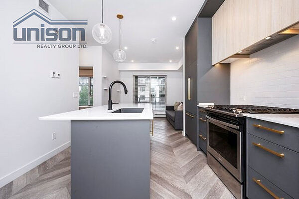Calgary 2 bedrooms Condo Unit for rent. Property photo: 751984-3