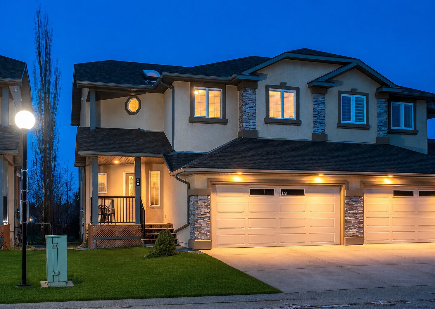 Calgary 2 + Den bedrooms Duplex for rent. Property photo: 752003-1