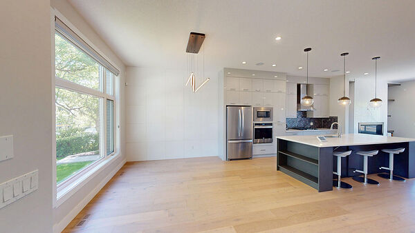Calgary 4 bedrooms Duplex for rent. Property photo: 752035-2