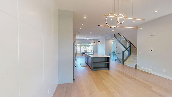 Calgary 4 bedrooms Duplex for rent. Property photo: 752035-3