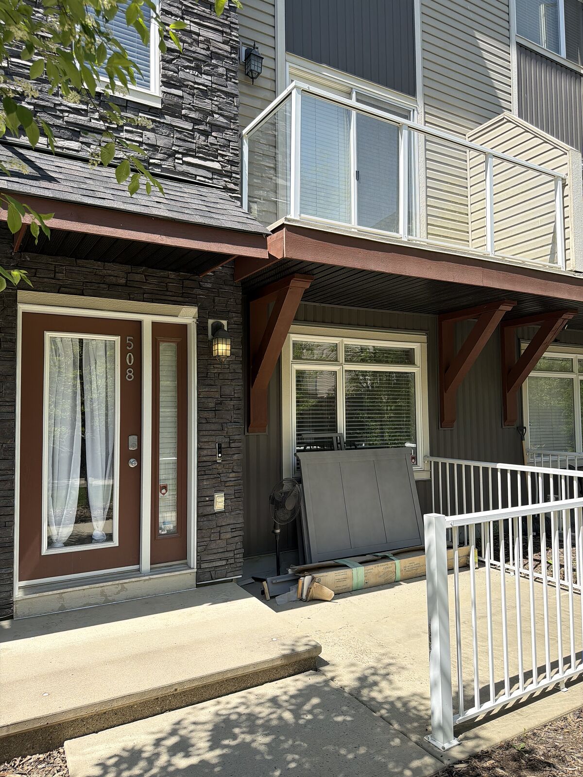 Calgary 2 + Den bedrooms Townhouse for rent. Property photo: 752039-1