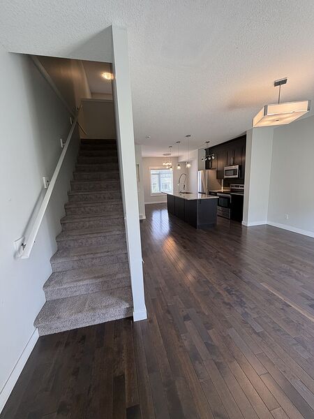 Calgary 2 + Den bedrooms Townhouse for rent. Property photo: 752039-2