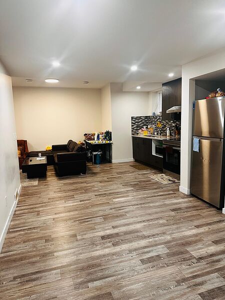 Calgary 1 + Den bedrooms Basement for rent. Property photo: 752041-2
