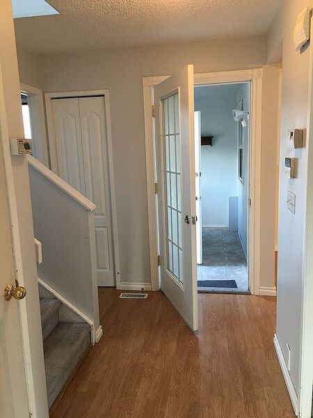 Calgary 3 bedrooms House for rent. Property photo: 752053-2