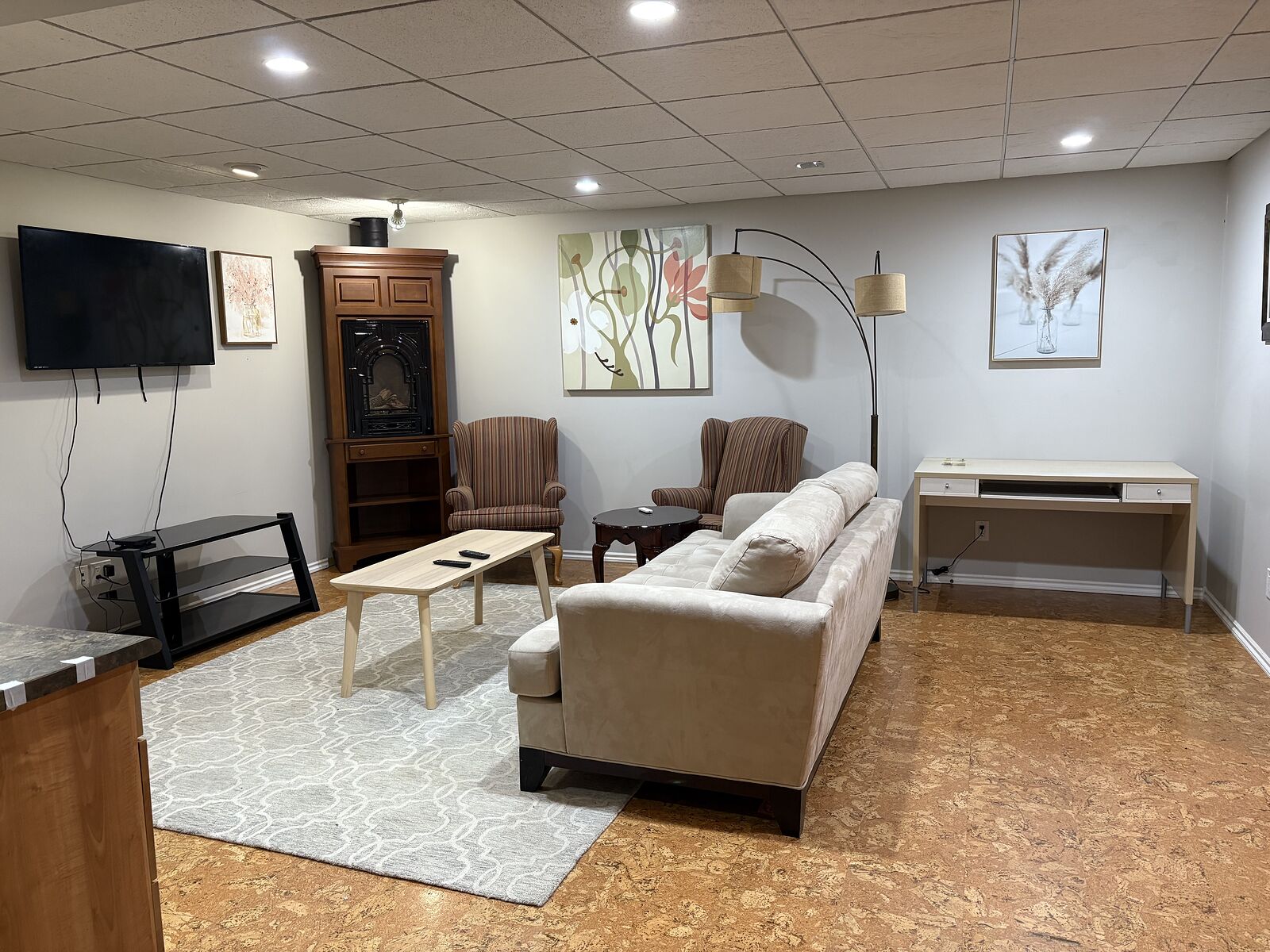 Calgary 1 bedroom Room For Rent for rent. Property photo: 752054-1