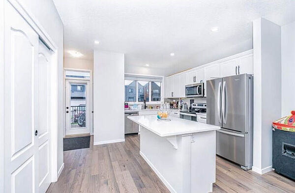 Calgary 3 bedrooms Main Floor for rent. Property photo: 752069-3