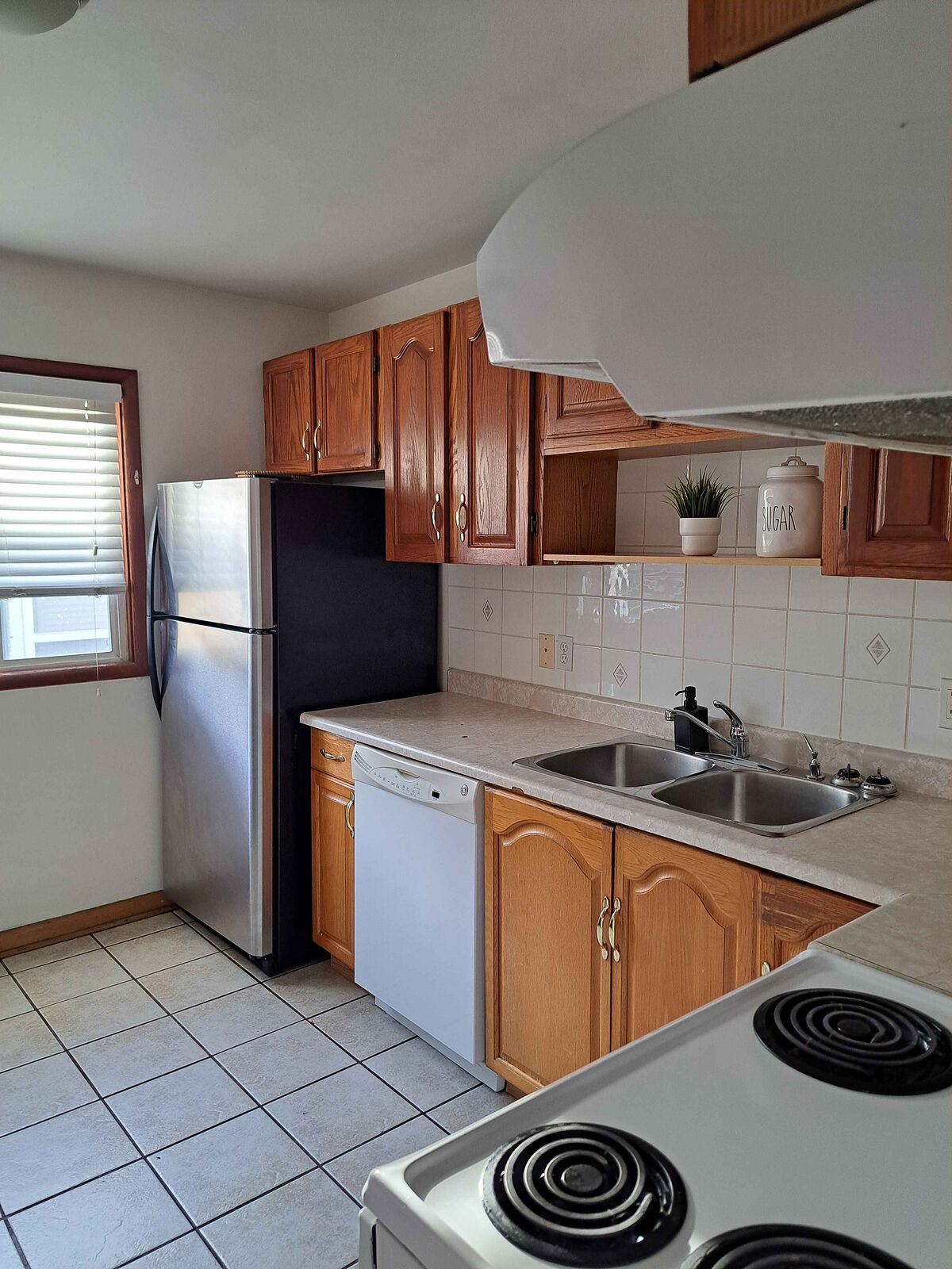 Calgary 2 bedrooms Condo Unit for rent. Property photo: 752074-1