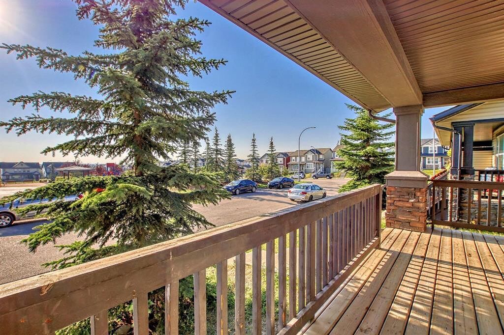 Calgary 3 bedrooms Duplex for rent. Property photo: 752080-1