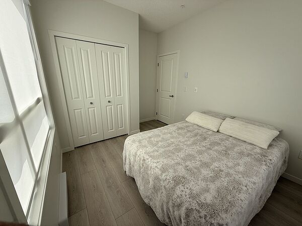 Calgary 1 bedroom Condo Unit for rent. Property photo: 752082-3